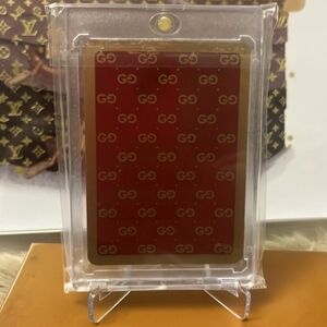 Gucci Logo King Of Hearts Collectible Playing Card With Hard Case